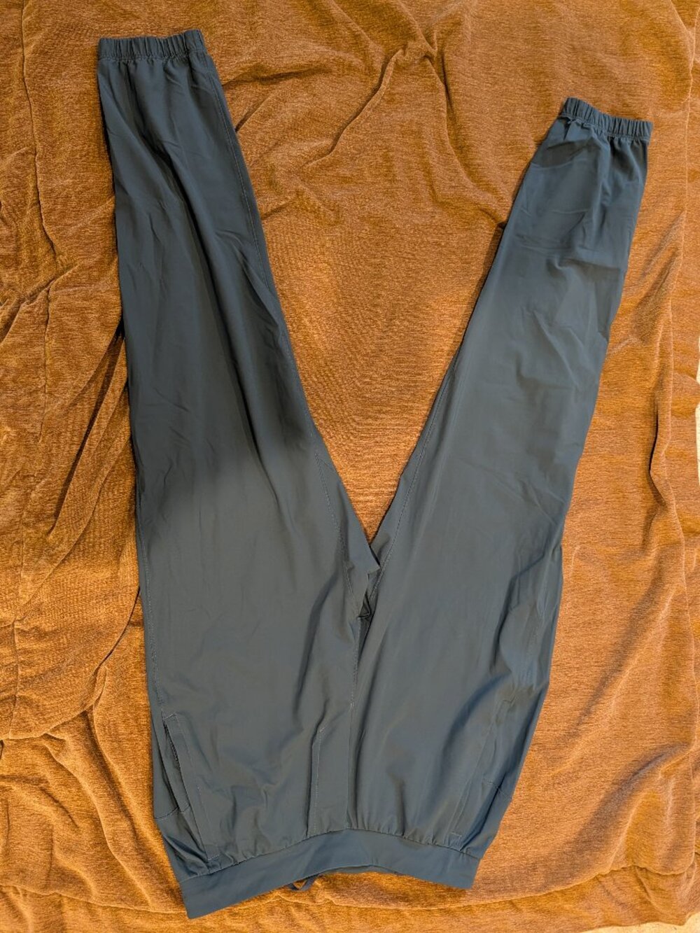 Lululemon Men’s Surge Jogger Pants Graphite Grey Ankle Zip Size medium